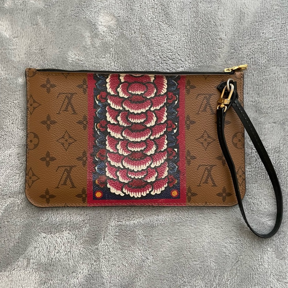 Louis Vuitton Kabuki Pochette
